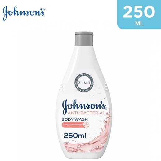 جونسون سائل استحمام مضاد للبكتريا بزهر اللوز 250مل